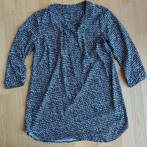 Maternity blouse size xs